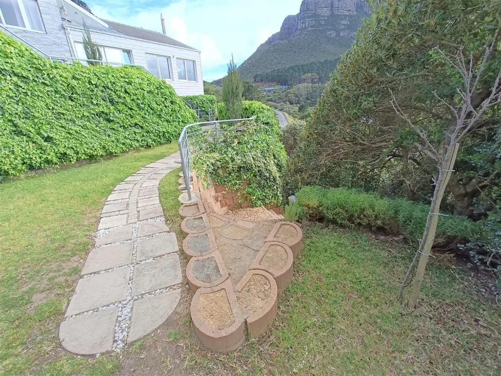 Mount Rhodes Guesthouse