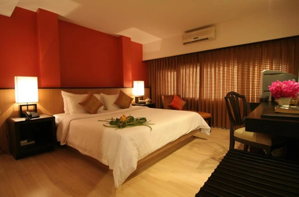 The Rose Hotel Bangkok — 5
