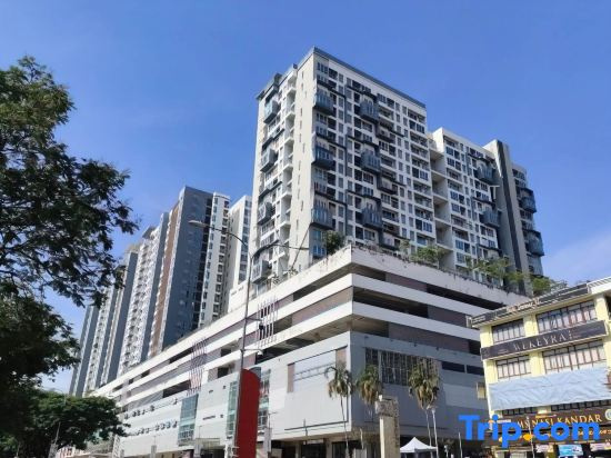 Zetapark Condominium by Emily in Town