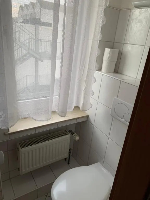Economy Double room (full double bed)