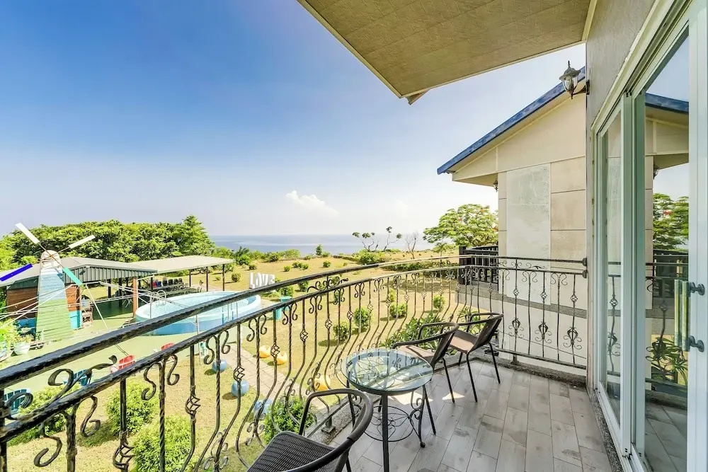 Standard Quadruple room with sea view