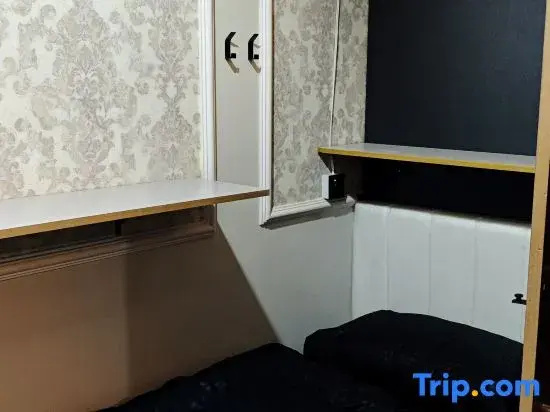Bed in Dorm (male dorm)