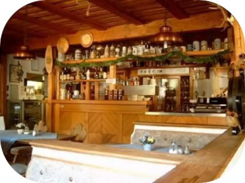 Food & Beverage