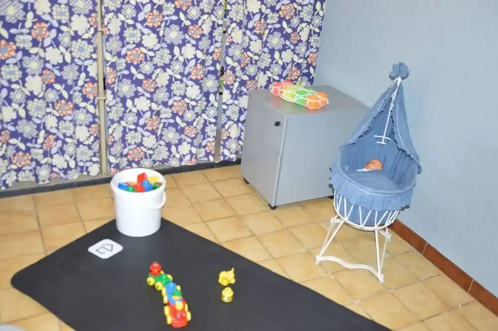 Charming Belgian Getaway in Oudsbergen - 3 Bedrooms & Garden - фото 13