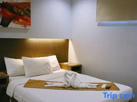 Executive Double room (full double bed)