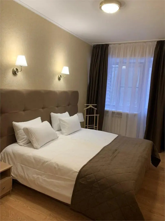 Double Suite (full double bed)