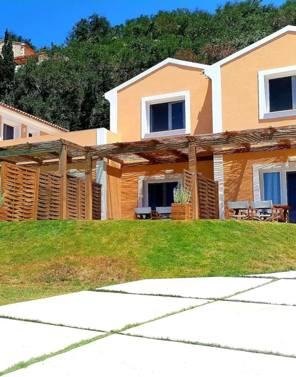 Reiki Luxury Villas