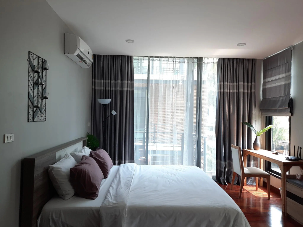 Superior Double room with balcony (full double bed)