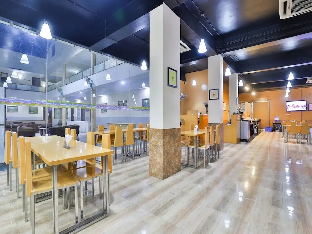 Infocity Club And Resort By OYO Rooms - Général