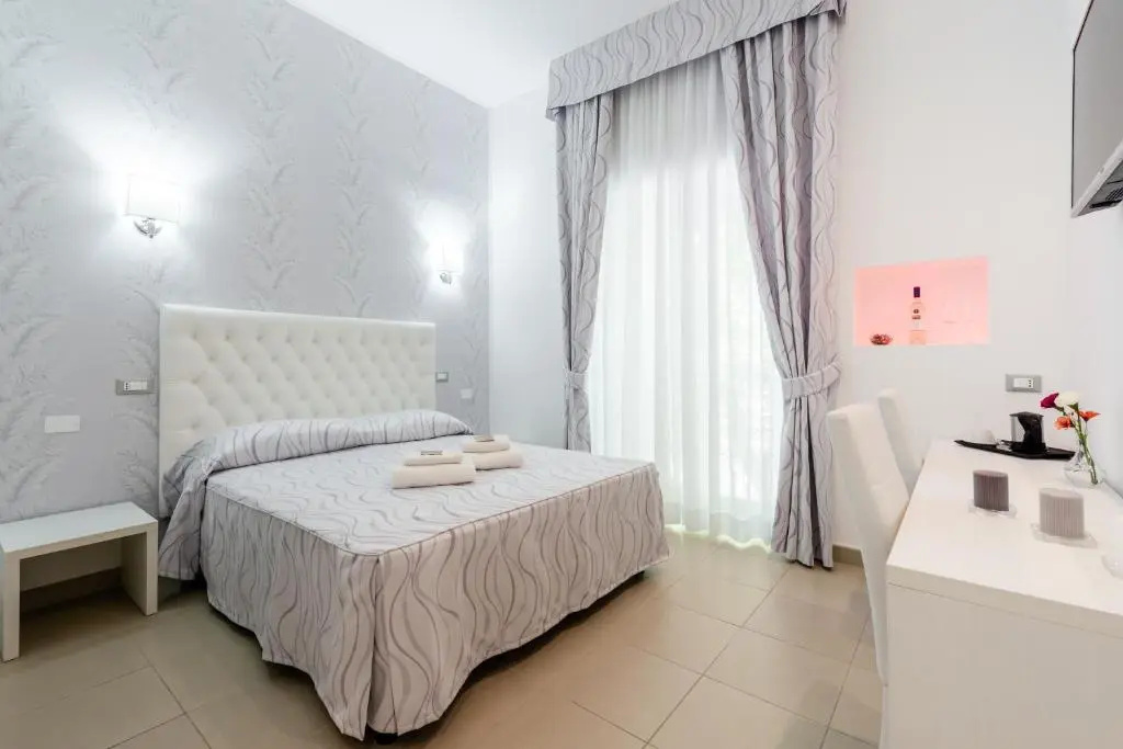 Standard Double room (full double bed)