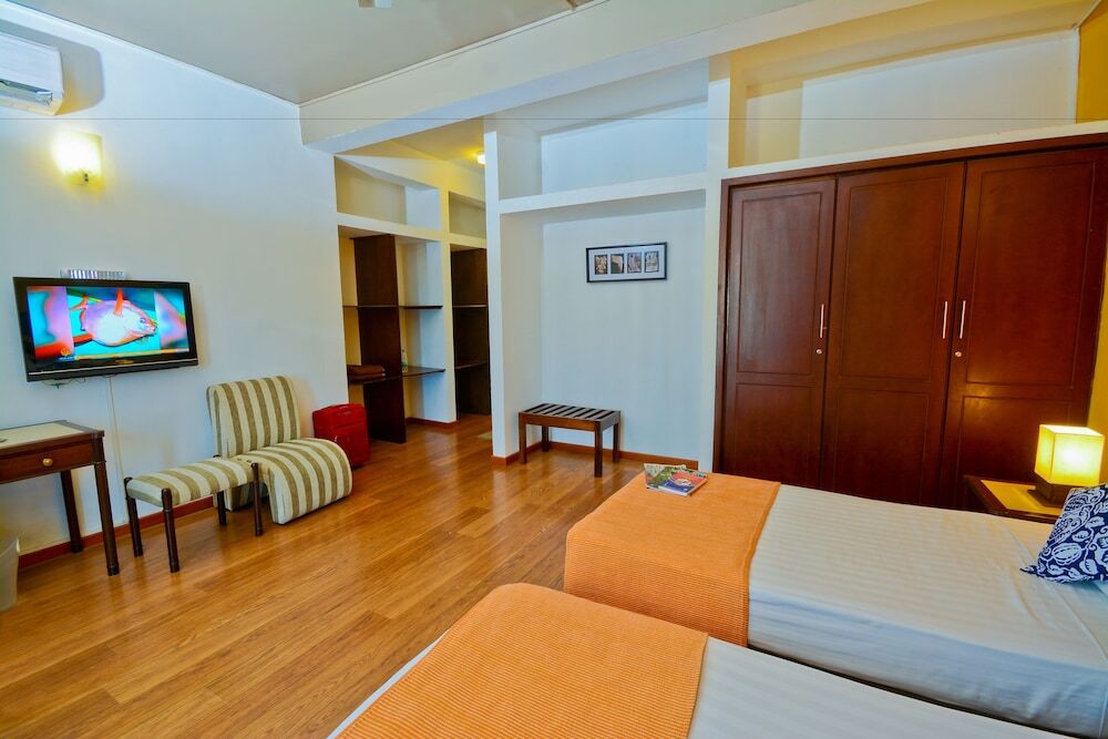Monsoon Suites