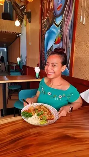Tropico Bistro and Hostel