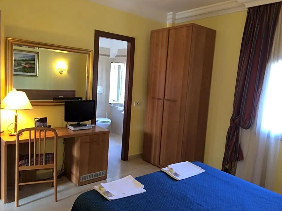 Hotel Principe Di Piemonte - Chambres
