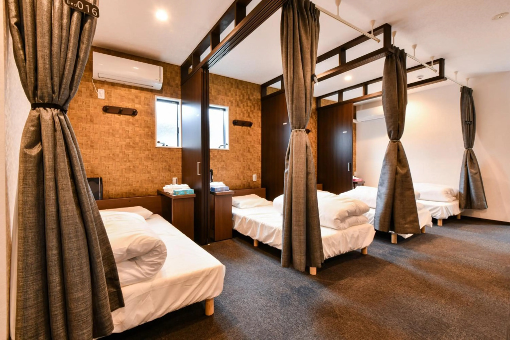 Samurai Stay Sugamo-Male Only
