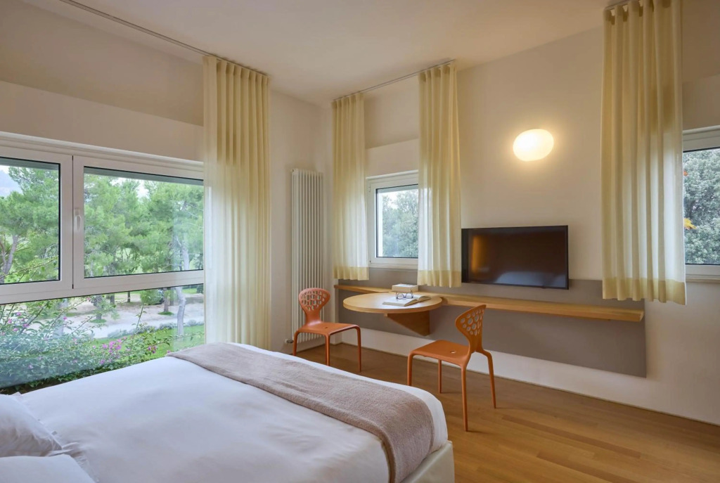 Hotel Emilia — фото 4