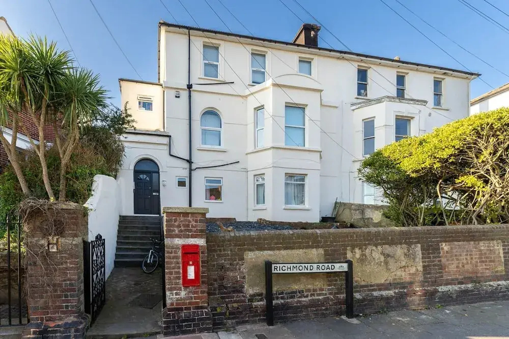 Host Stay Round Hill Apartment