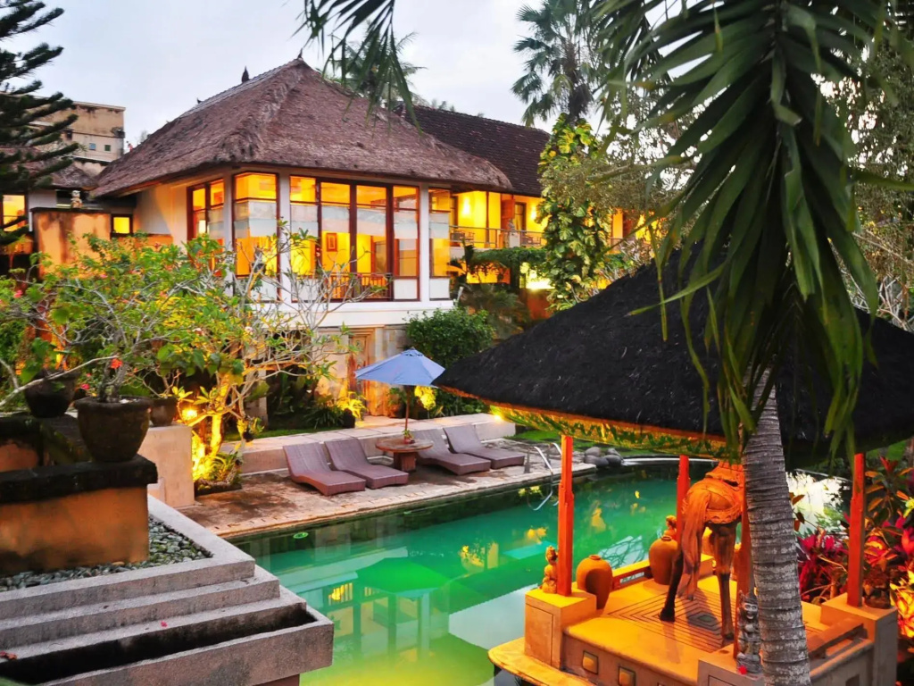 Alam Puri Art Museum, Resort & Spa