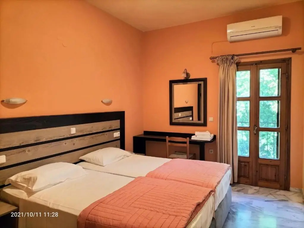 Standard Double room (twin beds)
