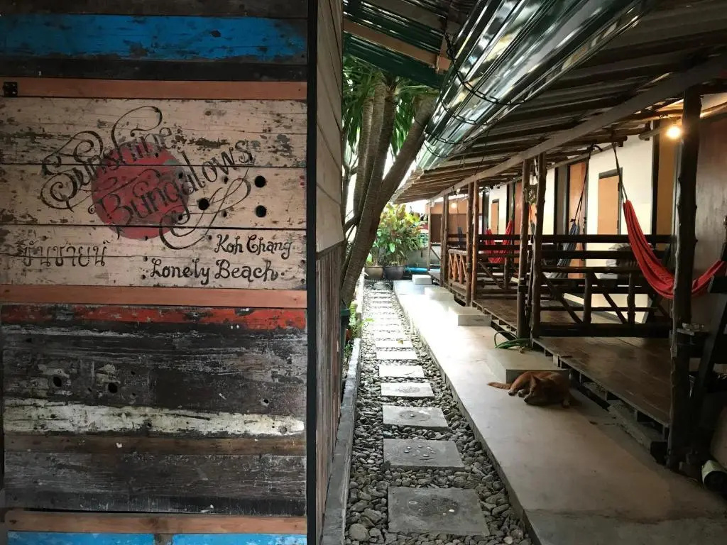 Economy room