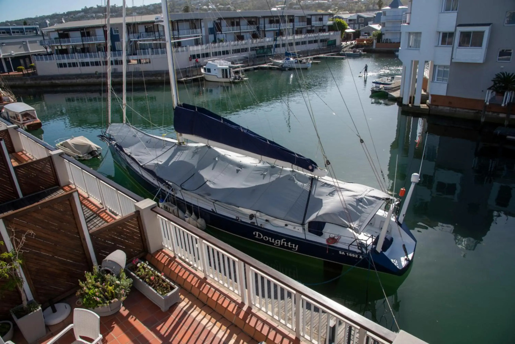 Waterfront New Listng - 8 South Quay -