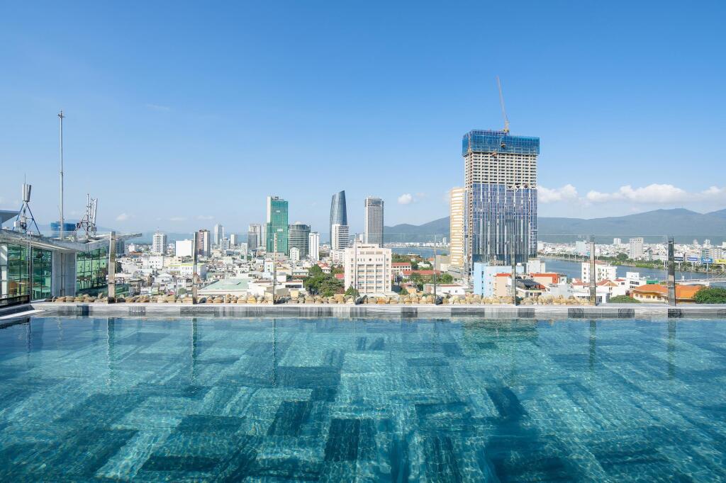 Seahorse Tropical Office & Hotel