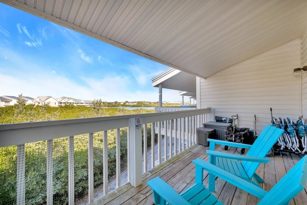 Beach Access Heated Pool Resort Condo for 8