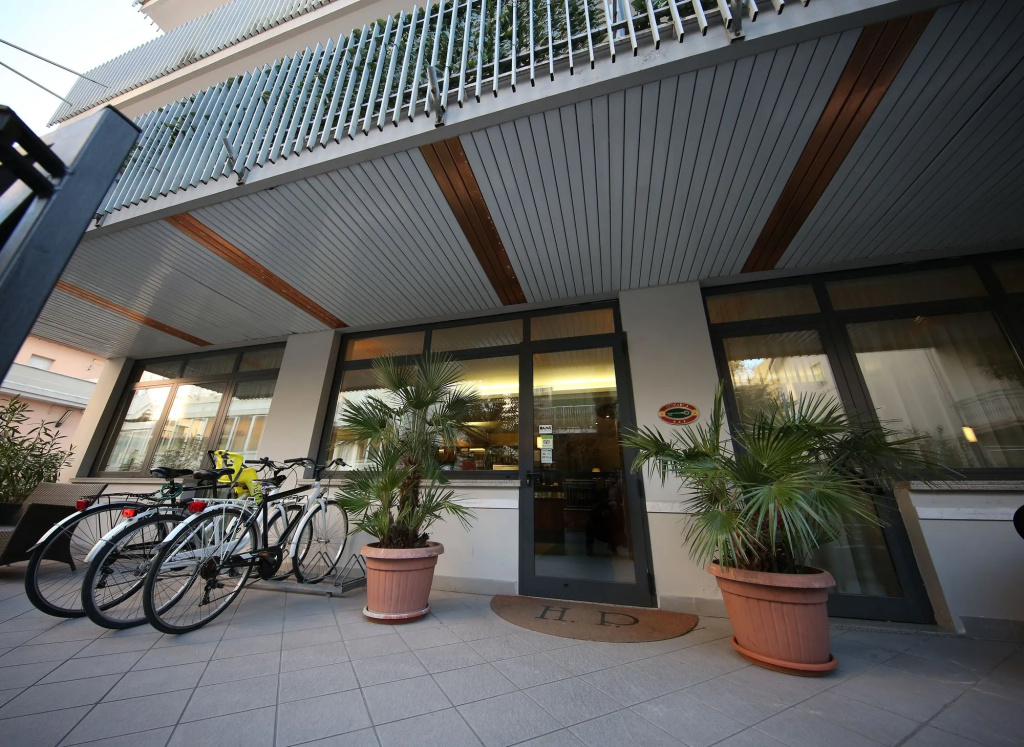 Hotel photo 12