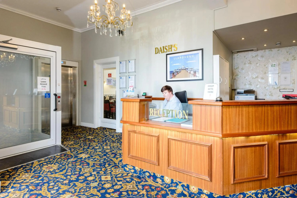 Somerset Hotel - Général