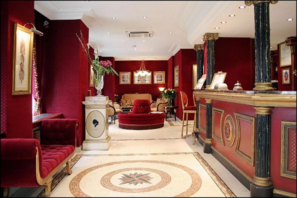 Lobby & Reception