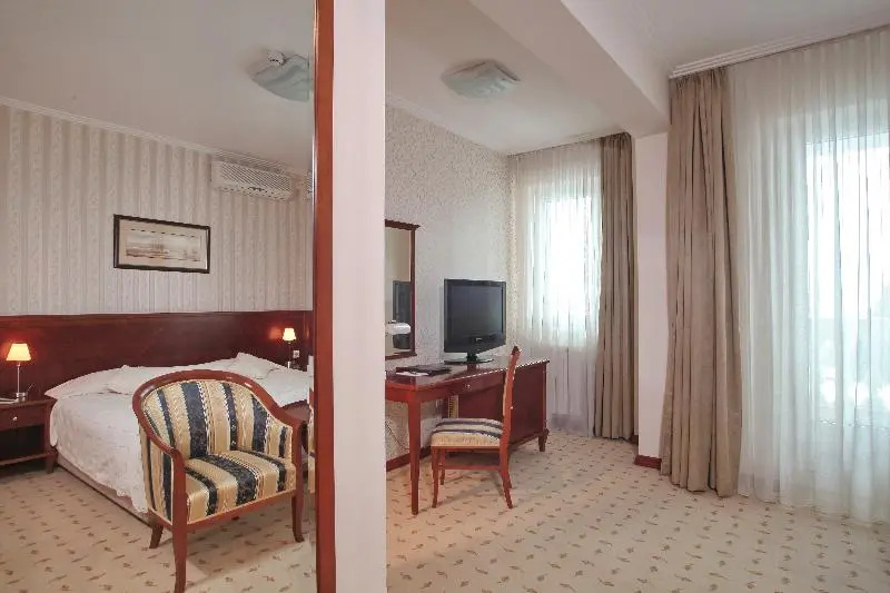 Standard Suite