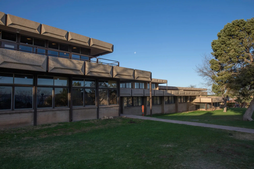 Thunderbird Lodge by null