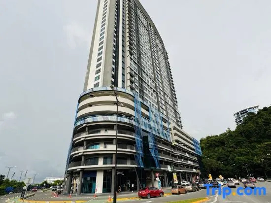 JQ#09 City View Slide LoftBed 2R1B 5Pax Near Suria Mall, Gaya St, Sicc