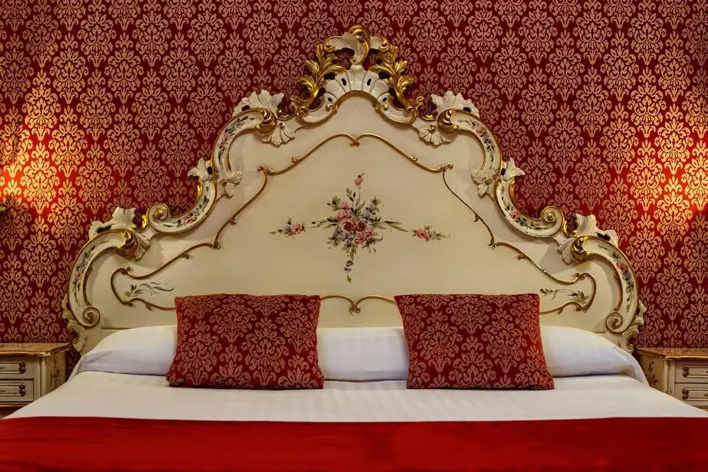 Double room (full double bed)