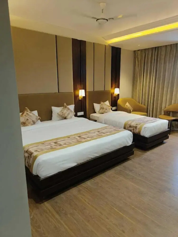Hotel Raghukul Grand