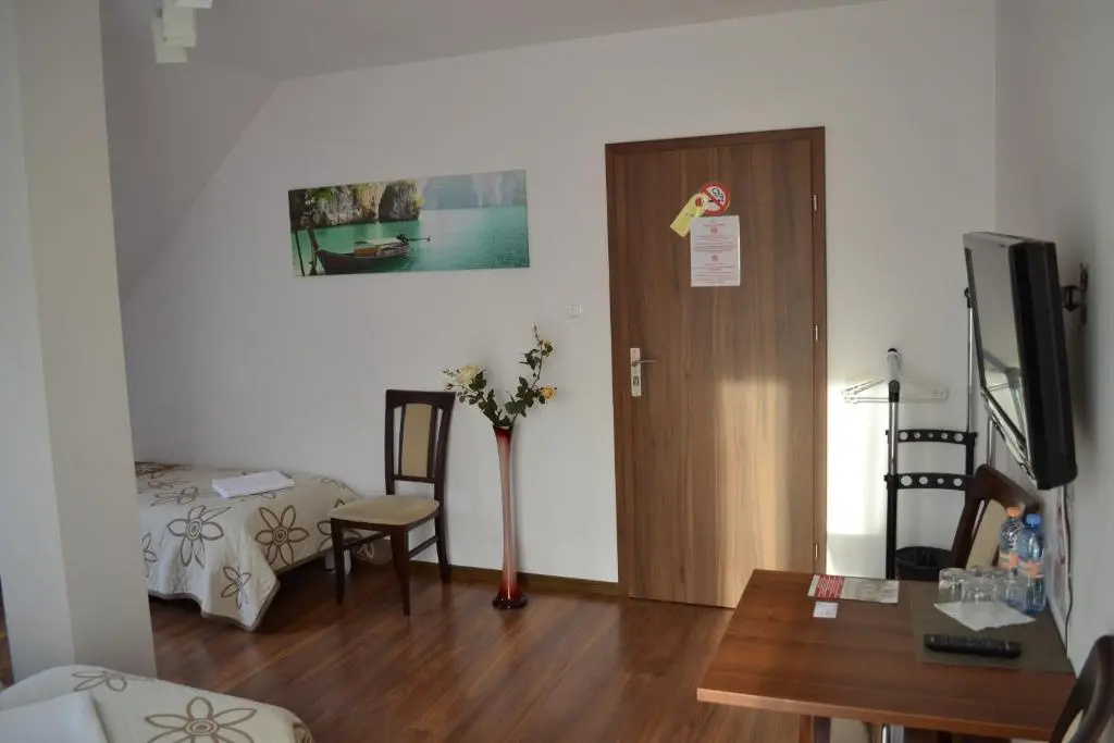 Economy room