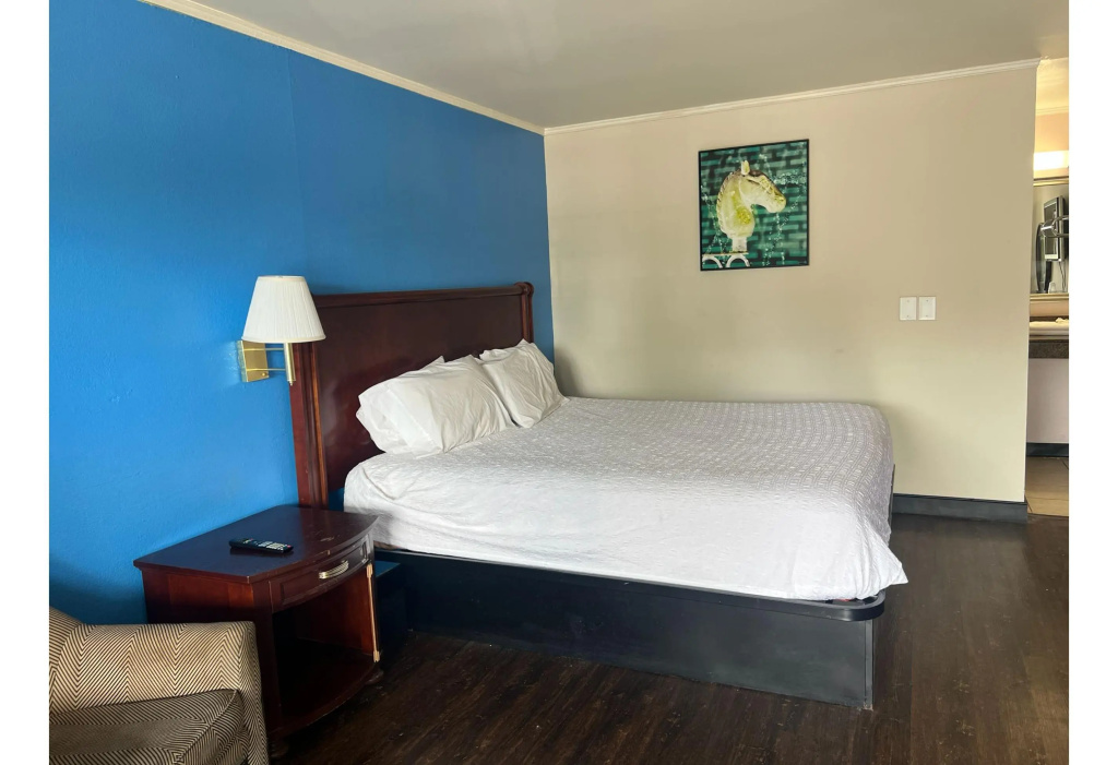 Capitol Inn by Belvilla Richmond Airport VA — 5