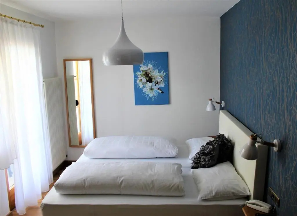 Standard Double room with pool view (full double bed)