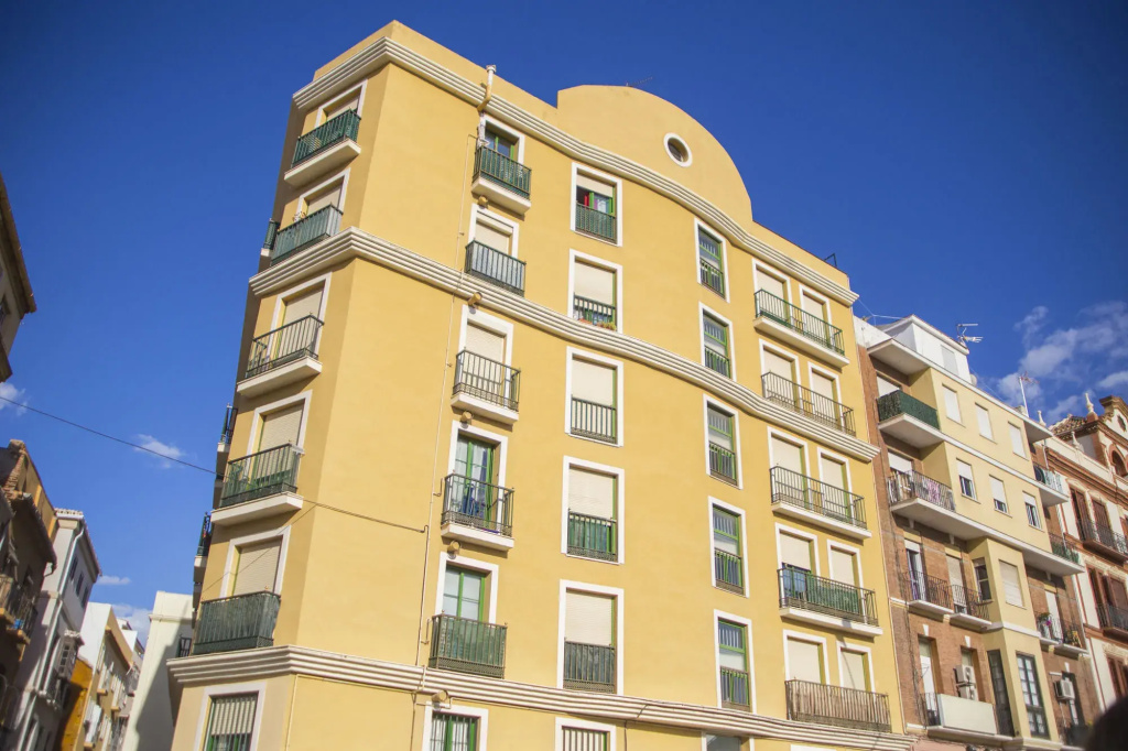 4 Seasons La Rosaleda Apartment