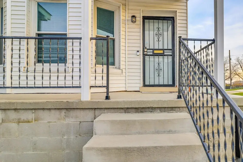Downtown Detroit Townhome Near North End!