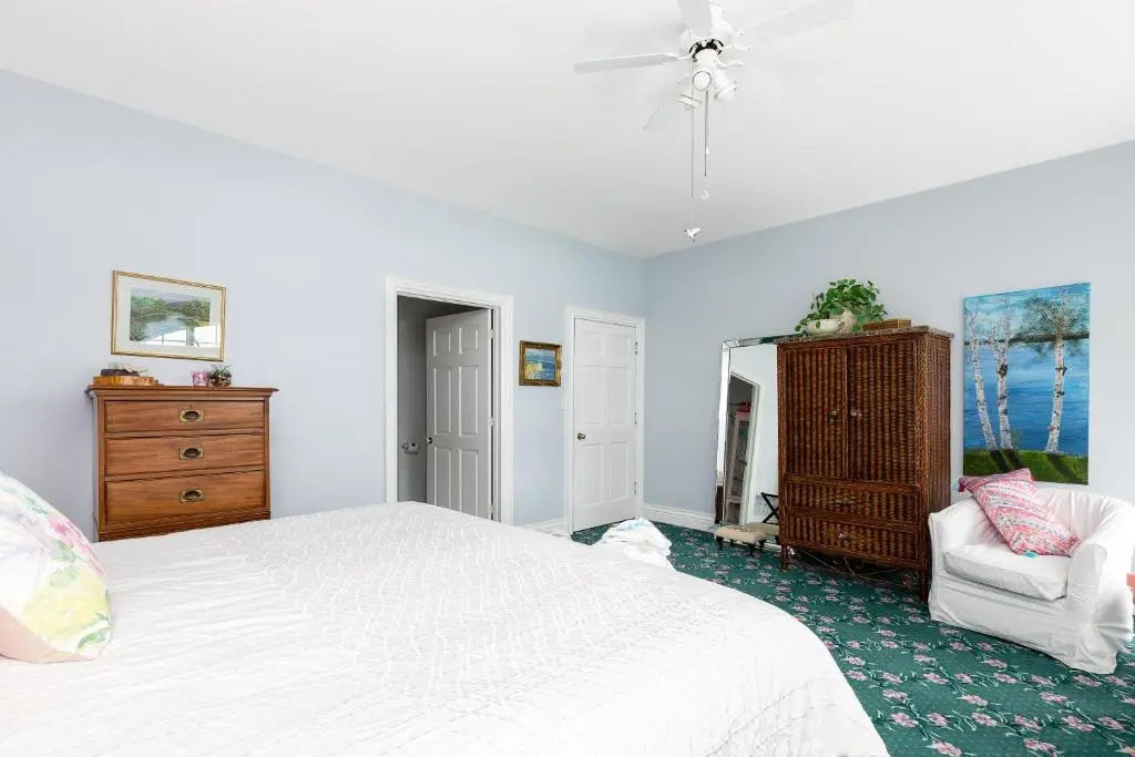 Greystone on Golden Lake - Chambres