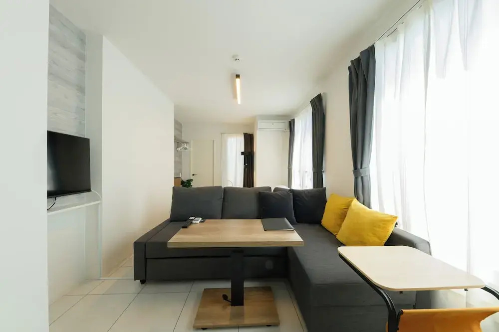 Economy room
