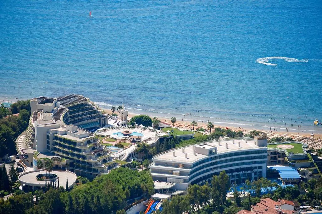 Beach & Waterfront