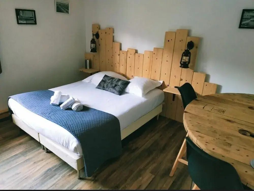 Superior Double room with balcony and with city view (full double bed)