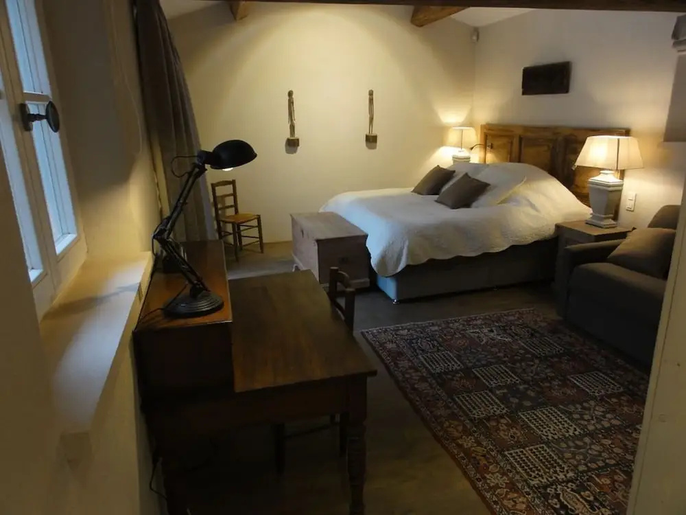 Lush Home in L'isle-sur-la-sorgue With Swimming Pool