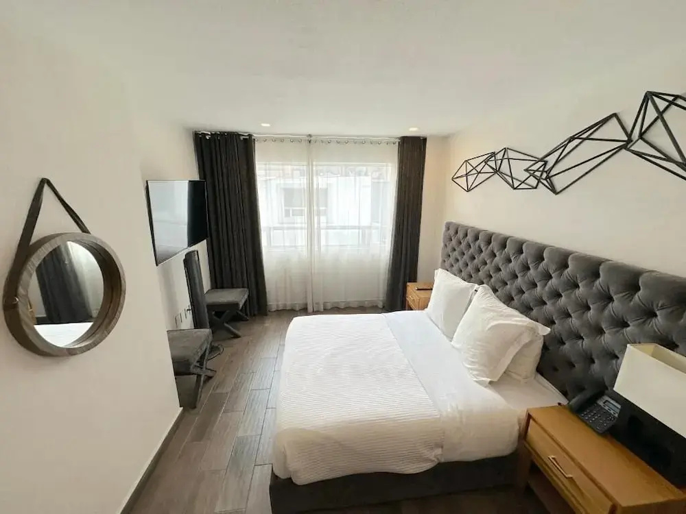 Luxury Suite