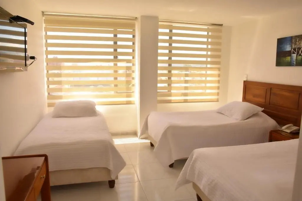 Standard Triple room
