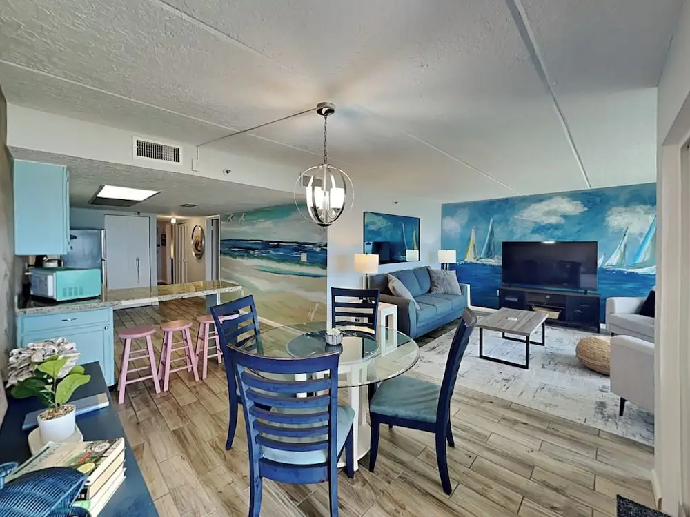 Beachcomber 403 by Distinctive Beach Rentals