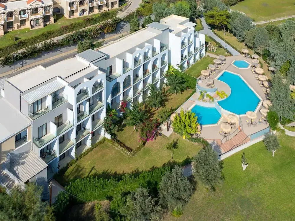 Miraluna Garden