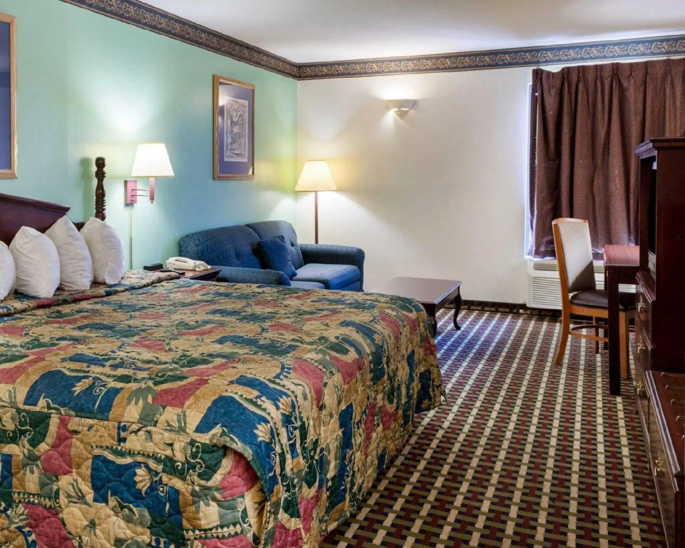 Standard Double room (full double bed)