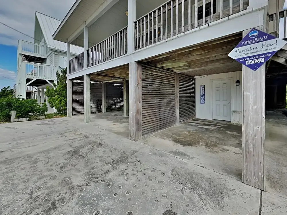 The Sassy Sea Turtle by Topsail Realty
